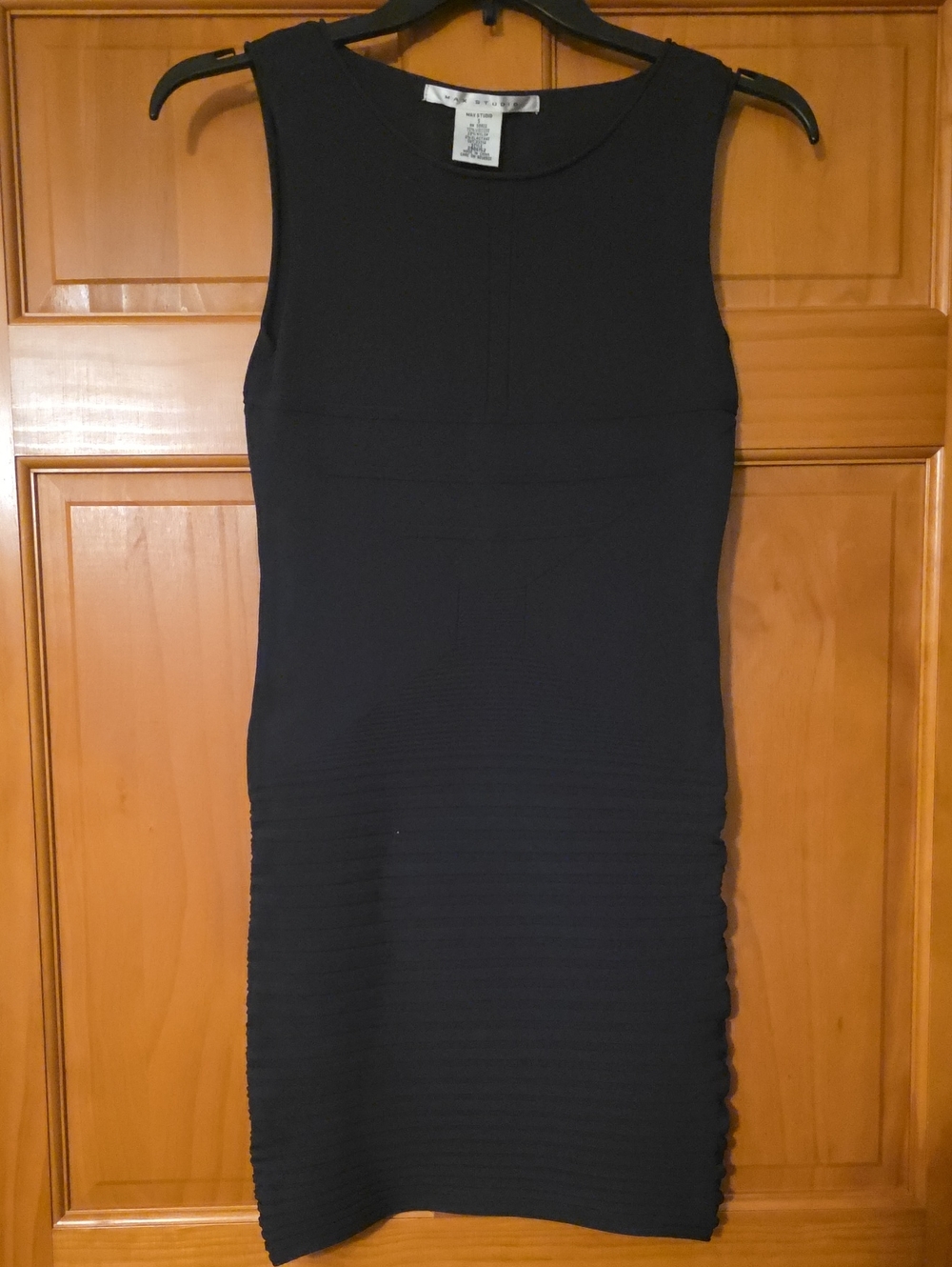 Max Studio Black Sleeveless Bodycon Dress Size Small Like New